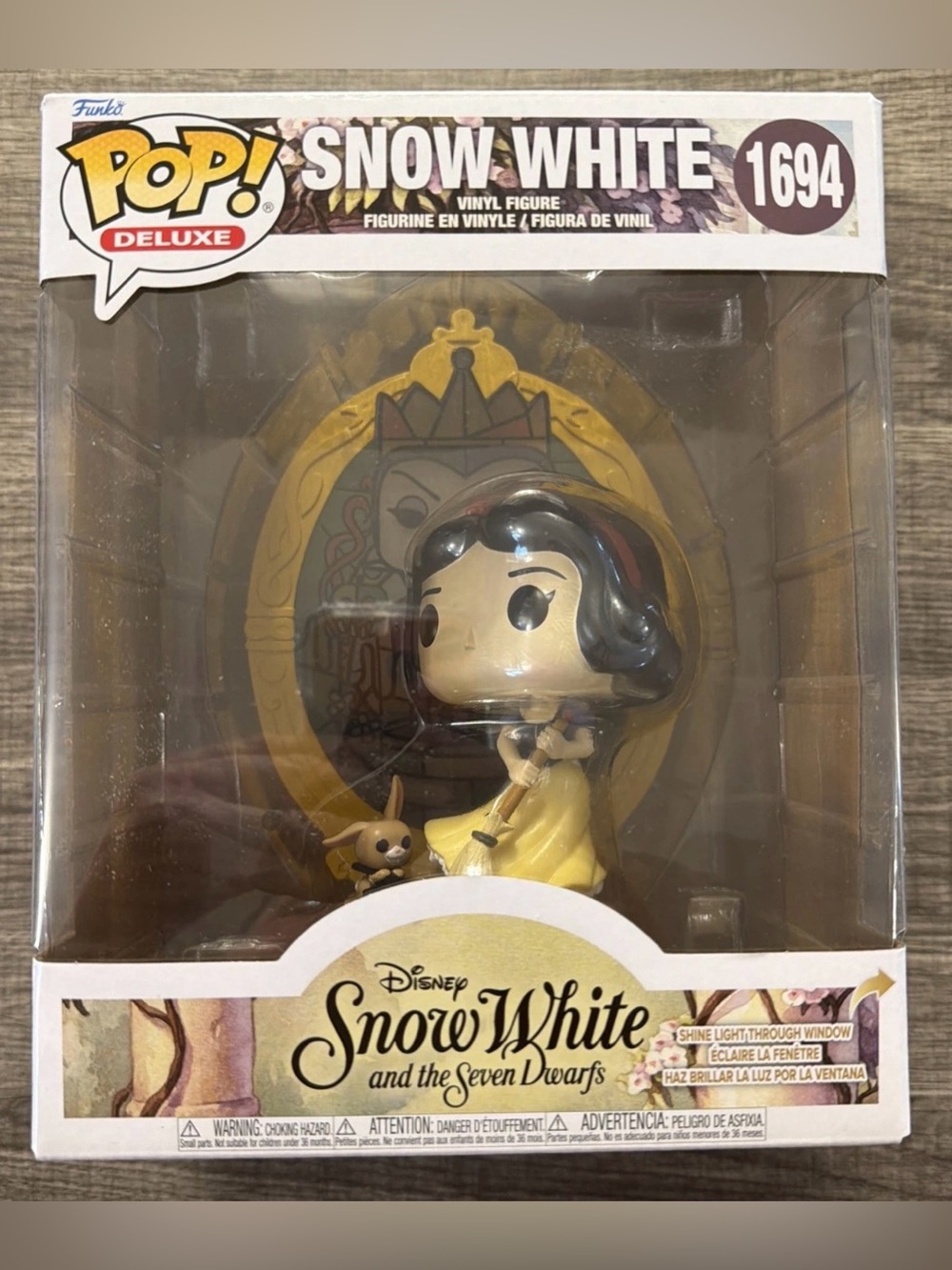 Funko POP! Deluxe: Disney - Snow White - Shine light through window - Collectabl